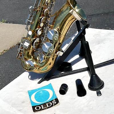 Vintage F. E. OLDS Parisian Ambassador Alto Sax w Neck, Mouthpiece + Case - Good Pads - France - VGC image 6