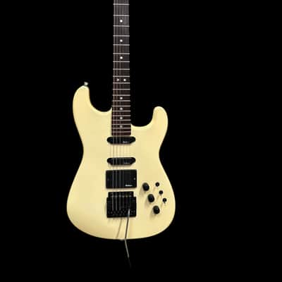 Charvel Model 4 HSS with Rosewood Fretboard 1986 - 1989 - Pearl White - x3797 image 2