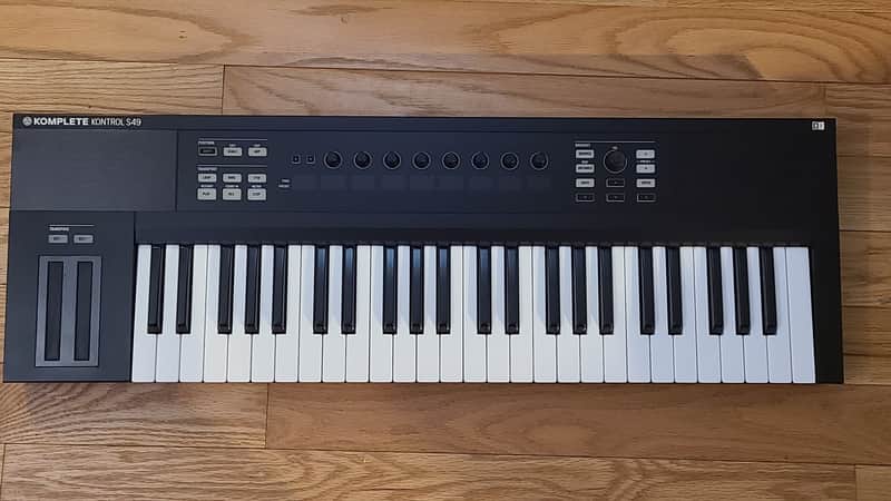 Native Instruments Komplete Kontrol S49 Keyboard Controller
