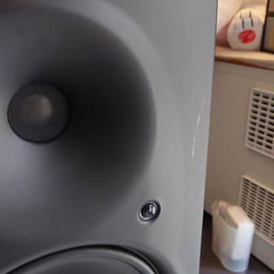 Mackie HR824 Mk2 Pair image 4