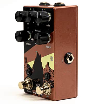 Walrus Audio Monument V2 Harmonic Tap Tremolo Guitar Effects Pedal image 3
