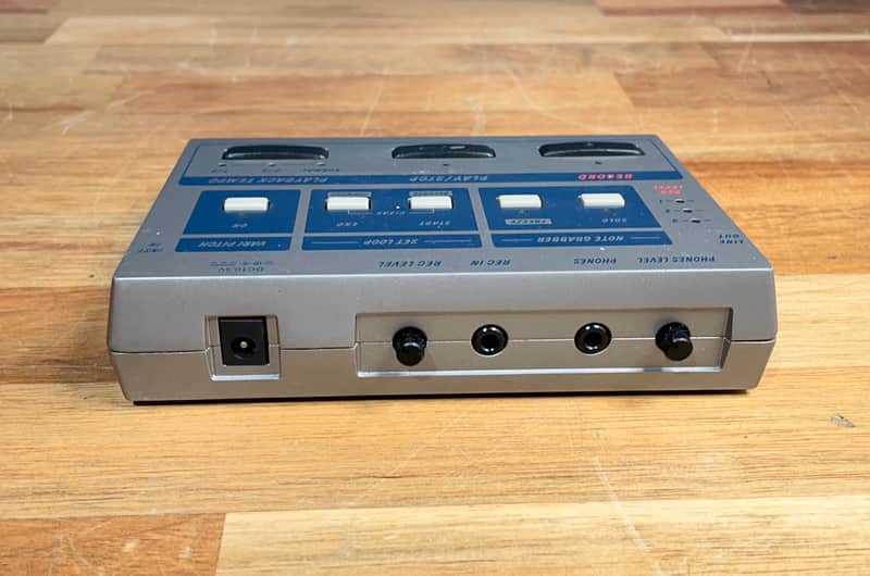【極美品】AKAI Professional RIFF-O-MATIC U400 Akai U400 Riff-O-Matic Variable Tempo Phrase Lo-Fi Sampler