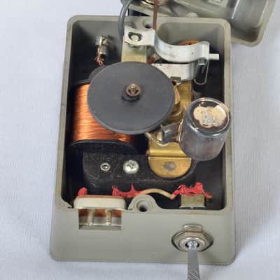 DeArmond Tremolo Control model 60B 1964-5 image 9