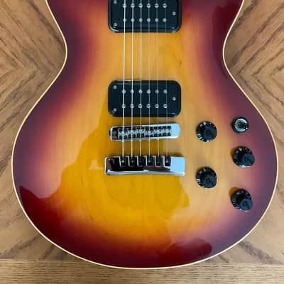 Fender Master Series Flame Standard 1984 - Cherry Sunburst image 3