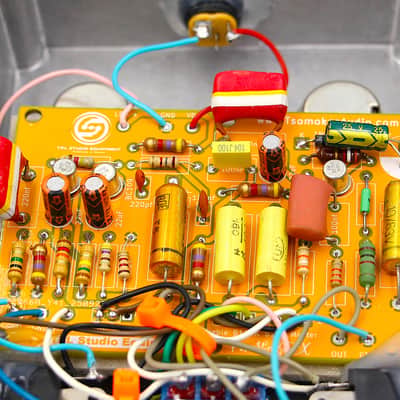 1/1 Limited Edition BC109C 18v or 9V  ColorBoost - Power Boost Gilmour Tone Handmade Point to Point Guitar Pedal Mint Green image 4
