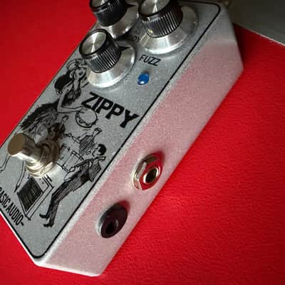 Basic Audio Zippy Silver image 4