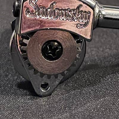 Sadowsky Bridge, Tuners, Hardware image 2