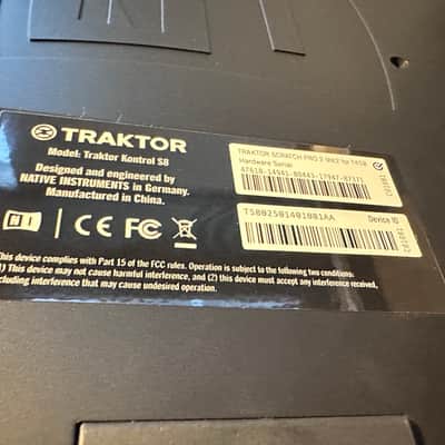 Native Instruments Traktor Kontrol S8 with Flight Case image 19