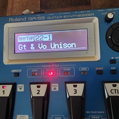 Roland GR-55 Guitar Synthesizer Package - With Carrying Bag image 7