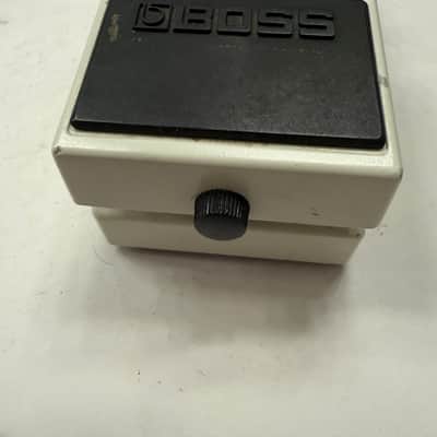 Boss Roland NS-2 Noise Suppressor Gate Guitar Effect Pedal image 5
