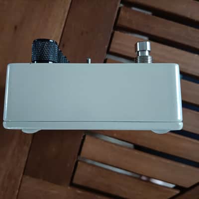 SolidGoldFX Lysis MkII Fuzz Modulator 2021 - White image 5