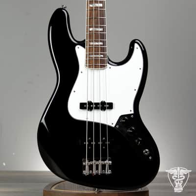 ベース Fender Classic Series 70s Jazz Bass ベース Fender Classic Series 70s Jazz Bass Fender Classic Series