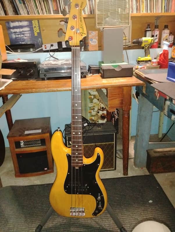 Fender PB70 MIJ