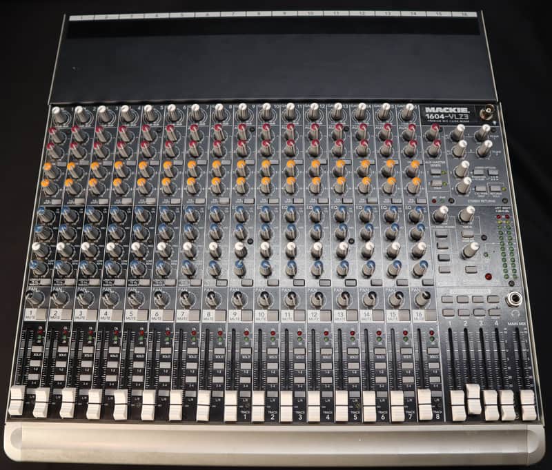 Mackie 1604-VLZ3 16-Channel Mic / Line Mixer | Reverb Canada