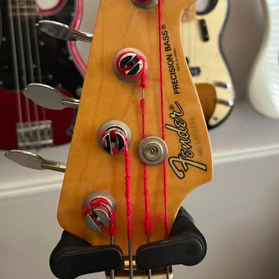 Fender Precision Bass MIJ -1988 E-Series image 2