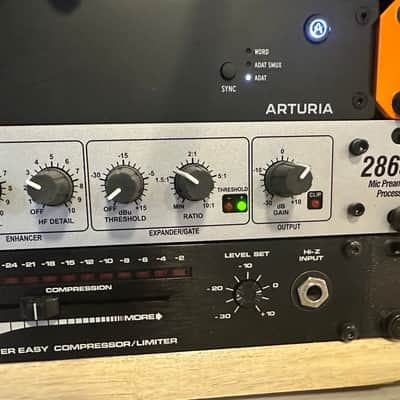 dbx 286s Microphone Preamp Processor 2010s - Silver image 4