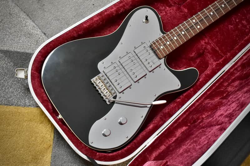 Fender J5 Triple Tele Deluxe John 5モデル Fender J5 Triple Telecaster Deluxe - What To Know & Where To Buy
