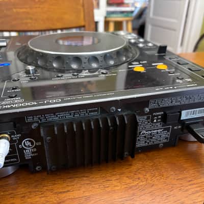 Pioneer CDJ-1000MK3's (pair) and DJM-300-S 2010's - black image 7