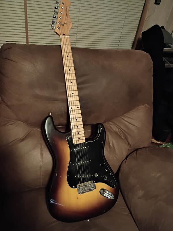 Hondo II Professional Matsumoku H1100 MIJ Stratocaster by Tokai - Late 1970's or early 80's vintage only weighs 8.6lbs image 1