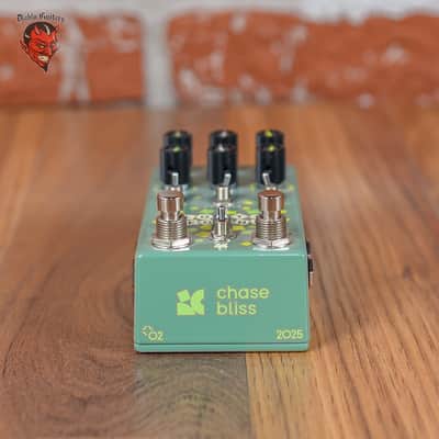 Immagine Chase Bliss Audio Lost + Found Multi-Effect Pedal Green - 5