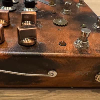 JAM Pedals Custom Multi-Pedal (2022) – Red Muck, Rattler, Lucydreamer, Dynassor + Boss TU-3 Tuner – Hand-Painted Steampunk – Original Wooden Case image 7