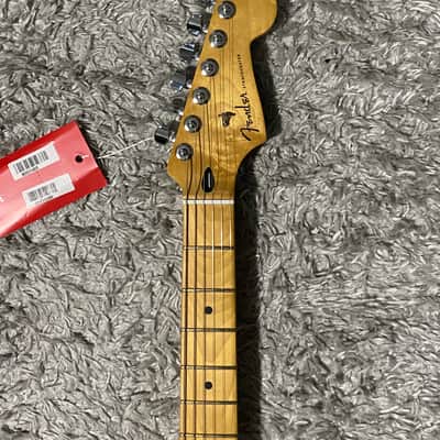Fender Player Plus Stratocaster with Maple Fretboard 2021 - Present - 3-Color Sunburst image 3