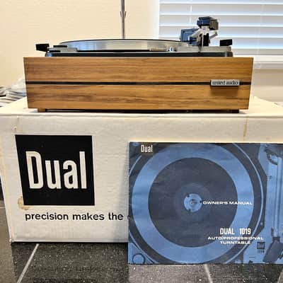 Dual 1019 Fully Automatic Turntable w/ Multi-Play Spindle, Original Box & Instructions; Serviced image 1