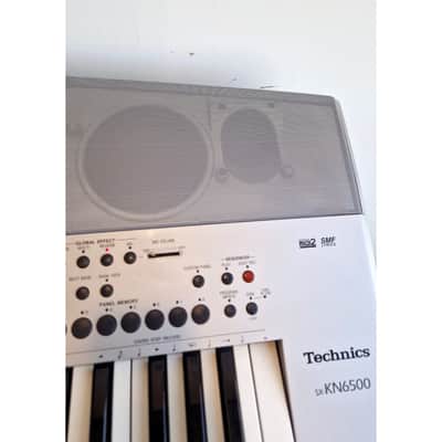Technics SX-KN6500 - Musical Keyboards - Silver - Excellent w/ Manuals & memory cards image 3
