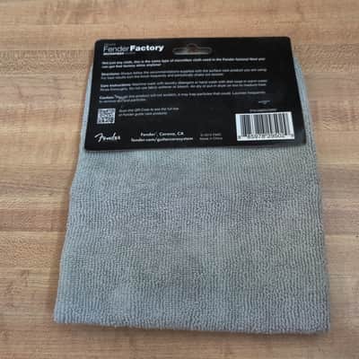 Fender Factory Microfiber Cloth Part#0990523000 image 2