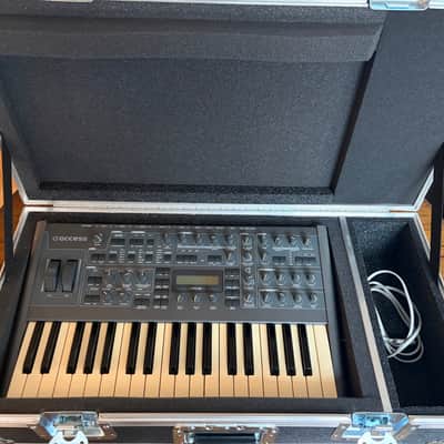 Access Virus TI2 Dark Star 37-Key Synth +CUSTOM CASE