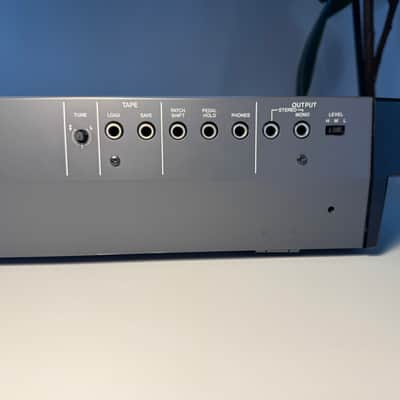 Roland Juno-106 61-Key Programmable Polyphonic Synthesizer Mint Condition Original box image 7