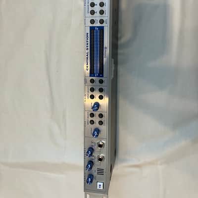 PreSonus Central station 2000 - Silver image 2