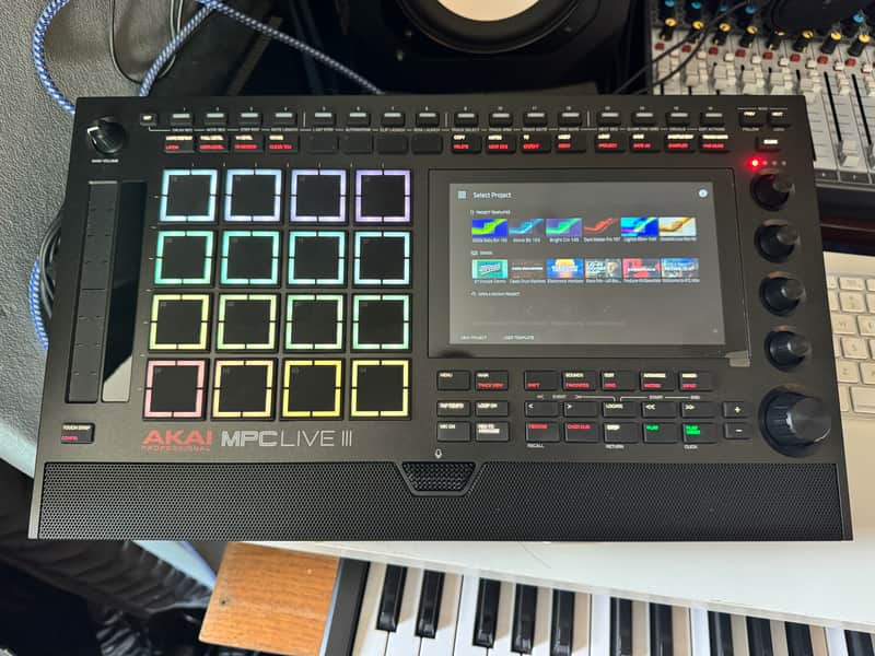 Akai MPC Live III Standalone Sampler / Sequencer 2025 - Present - Black image 1