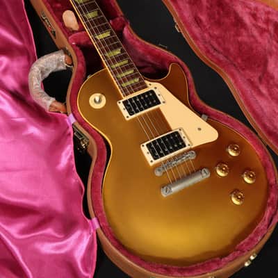 Gibson USA Les Paul Classic, 1999, Bullion Gold [9 2421] (07/31) image 2