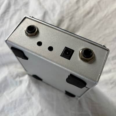 Poly Effects Flat V Josh Smith Signature Analog Gain & Filter Pedal image 2