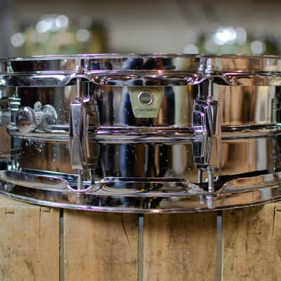 Ludwig No. 410 Super-Sensitive 5x14" Aluminum Snare Drum with Large Chicago Keystone Badge 1984