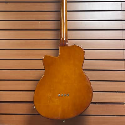 Reverend Linh Le Signature Lil Linhbacker in Purple Sparkle w/2 Tone Soft Case New Blem image 4