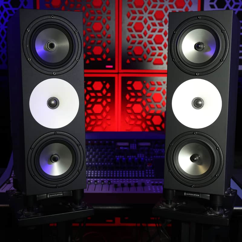 Amphion Two18 image 1