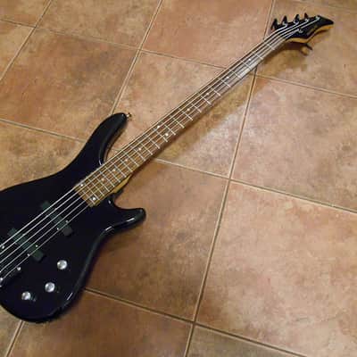New York Pro 5 String Bass Guitar. Black. image 1