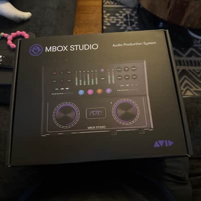 Avid MBox Studio 21x22 USB-C Audio Interface 2022 - Present - Black image 6