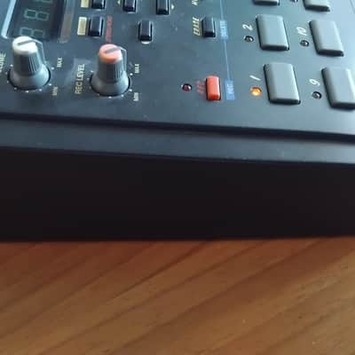 Akai Remix 88 (S20) Black Lo-Fi Sampler image 6