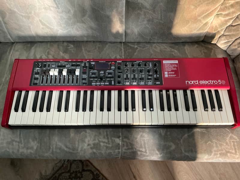 Clavia Nord electro 5D 61 image 1