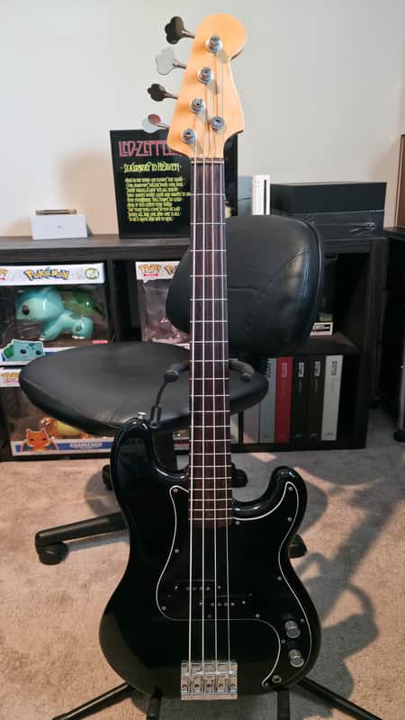 Squier Japan Precision Bass 1985 - Black image 1