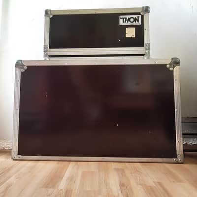 Orange TH30 Head + Footswitch + THON Flightcase image 8