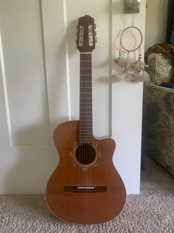 Requinto image 1