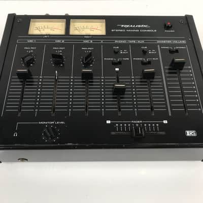 Realistic Stereo DJ Mixer Mixing Console Radio Shack 32-1200A image 1