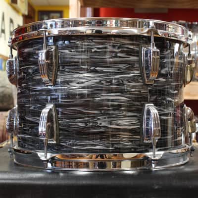 Ludwig Classic Maple Outfit in Black Oyster Pearl 14x22 9x13 16x16 image 14