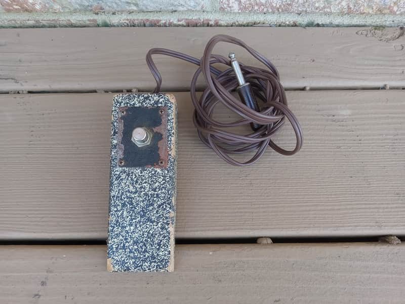 Vintage 1950's/1960's Valco (Supro) Amplifier Single Button Wooden Amplifier Footswitch! image 1