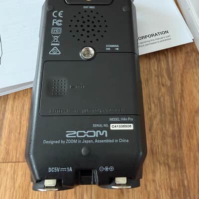 Zoom H4n PRO Handy Digital Multitrack Recorder 2010s - All Black image 4