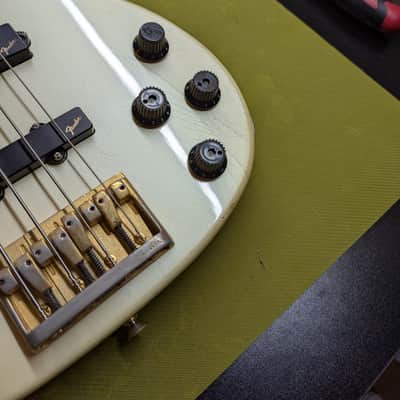 1989 - 1995 Fender Contemporary Precision Bass Lyte MIJ - Frost White image 11